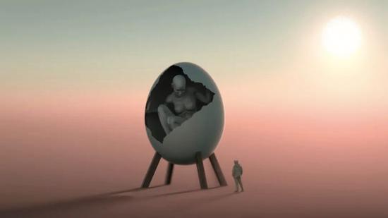 蛋壳中孵化的一位女性