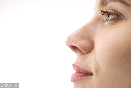 鼻子向来被称为"面王",一张脸上不上档次,鼻子决定,鼻子长得漂亮完美