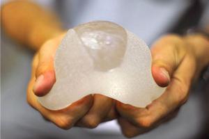 假体越软越好吗?