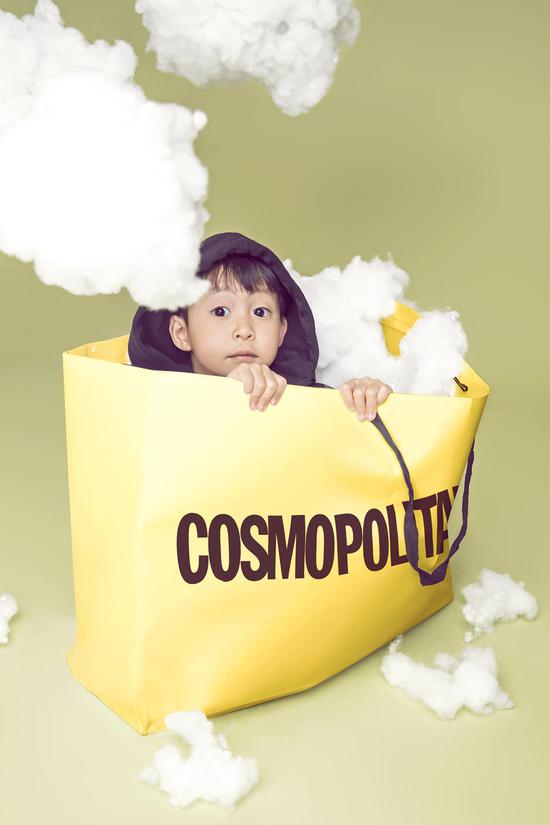 姚晨爱子首登封面圈粉无数