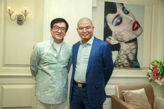 助力民族品牌走向世界合一众筹张涛与成龙齐聚myd新品发布会