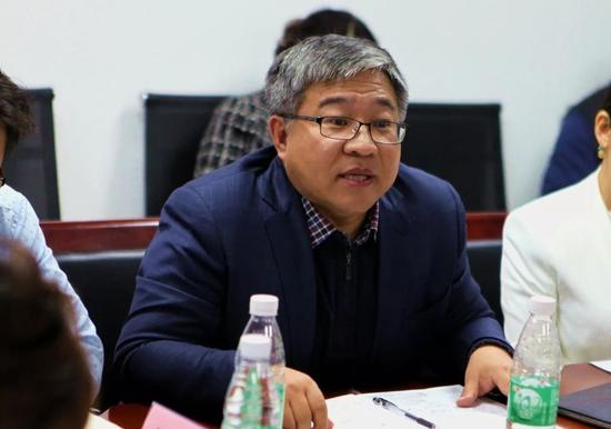 中国整形美容协会田力会长助理建议,学习先进国家的经验,形成医美一条