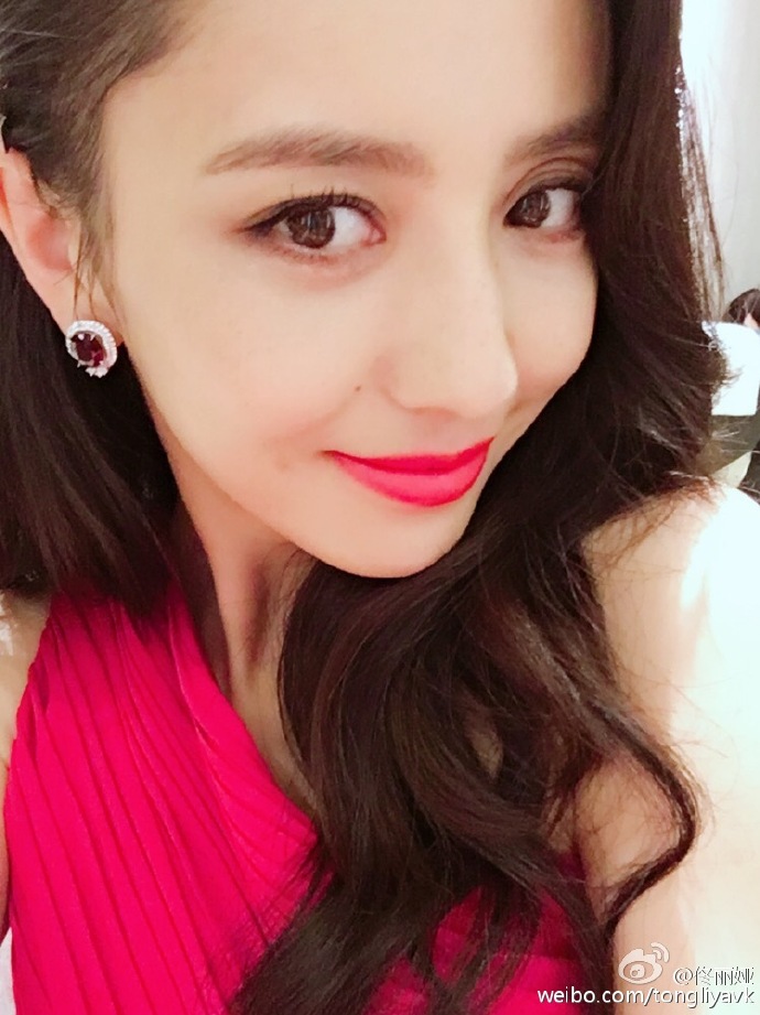 Sexy red lipstick  化妆技巧