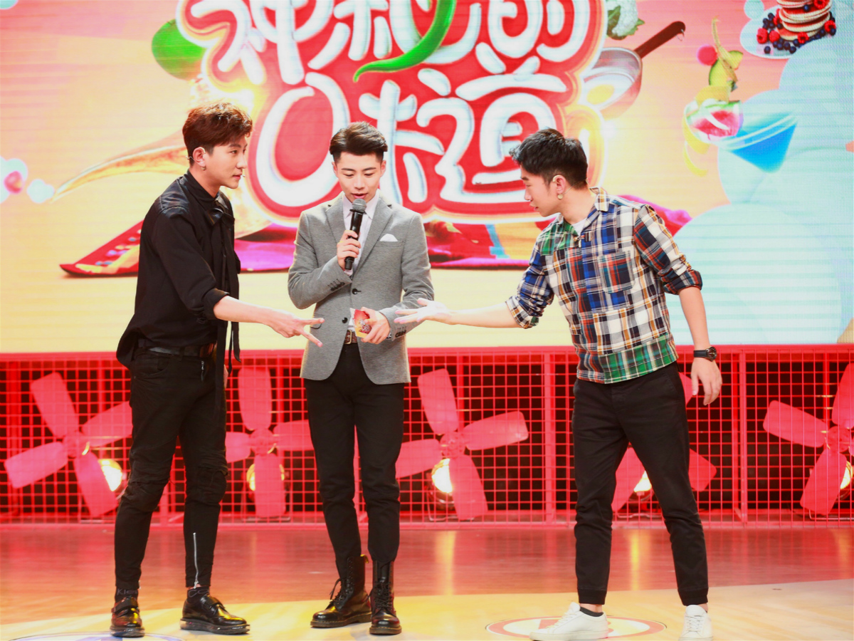 左迪现场反目成仇？