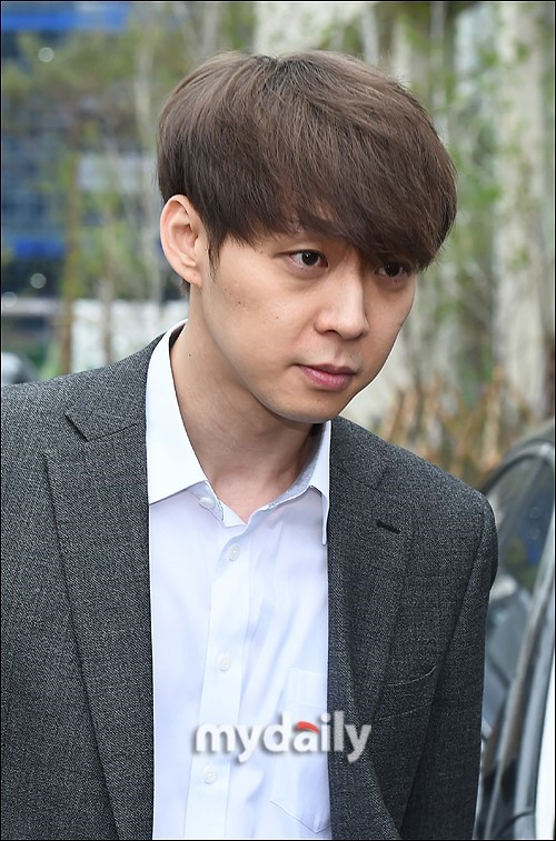 朴有天首次承认吸毒 放不下自己拥有的一切 手机新浪网