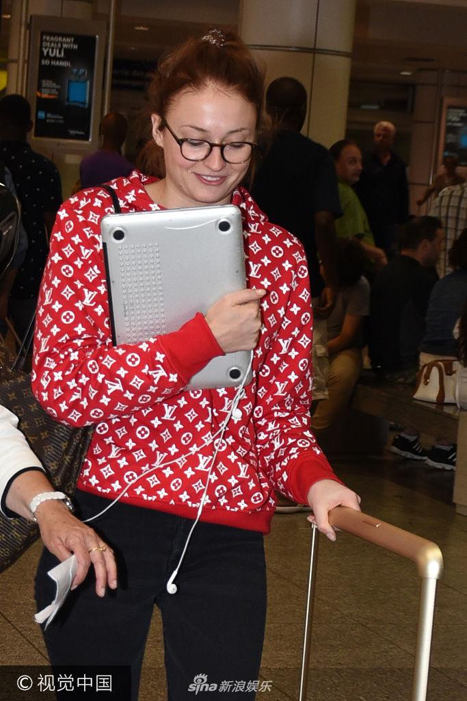 讯  当地时间2017年7月13日,加拿大蒙特利尔,"三傻"索菲·特纳(sophie