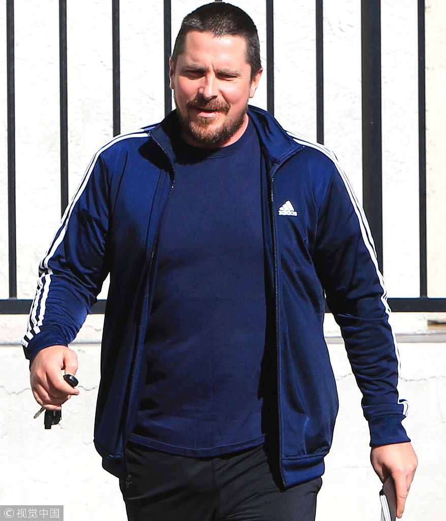 组图:克里斯蒂安·贝尔胖到认不出 为拍新戏增重40磅