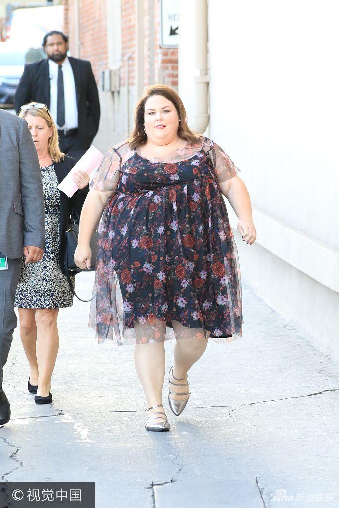 新浪娱乐讯 当地时间2017年8月15日,洛杉矶,克丽丝-梅斯(chrissy metz