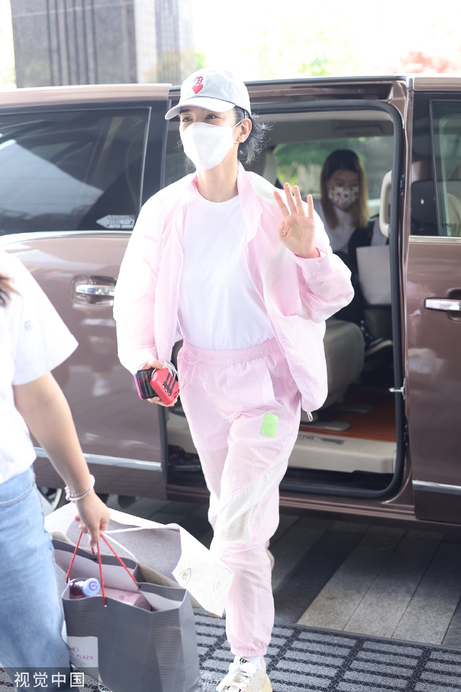 组图：《浪姐3》长沙录制宁静蔡卓妍钟欣潼郭采洁黄奕等现身