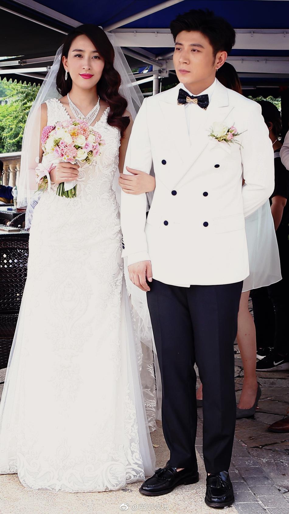 组图:马苏着婚纱与高晓攀拍戏 首次合作默契十足