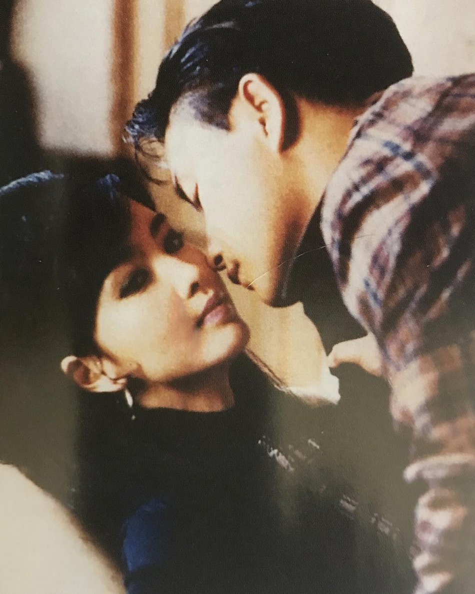 组图:周慧敏发文缅怀哥哥张国荣 两人27年前曾合作《蓝江传》