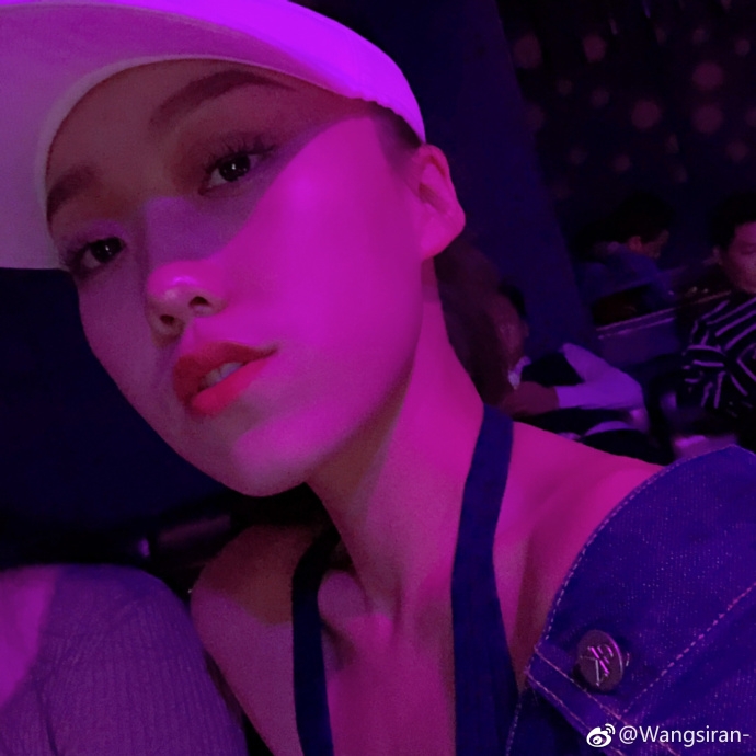 组图:gai向女友求婚成功 王斯然私照美丽大方