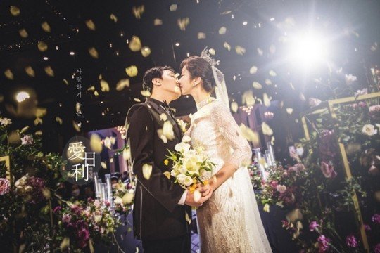 組圖：裴澀琪婚禮現場照曝光 丈夫沈理燮是網路主播