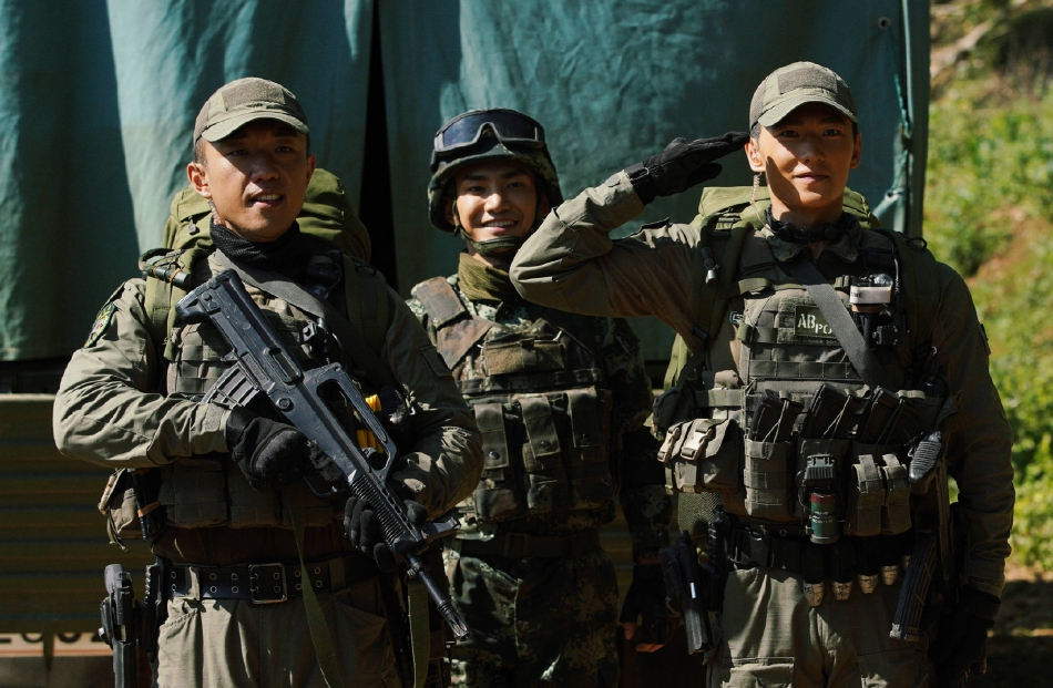 组图：《特战荣耀》吕小天牺牲“破云天”三人晒照令人泪目第9张图片