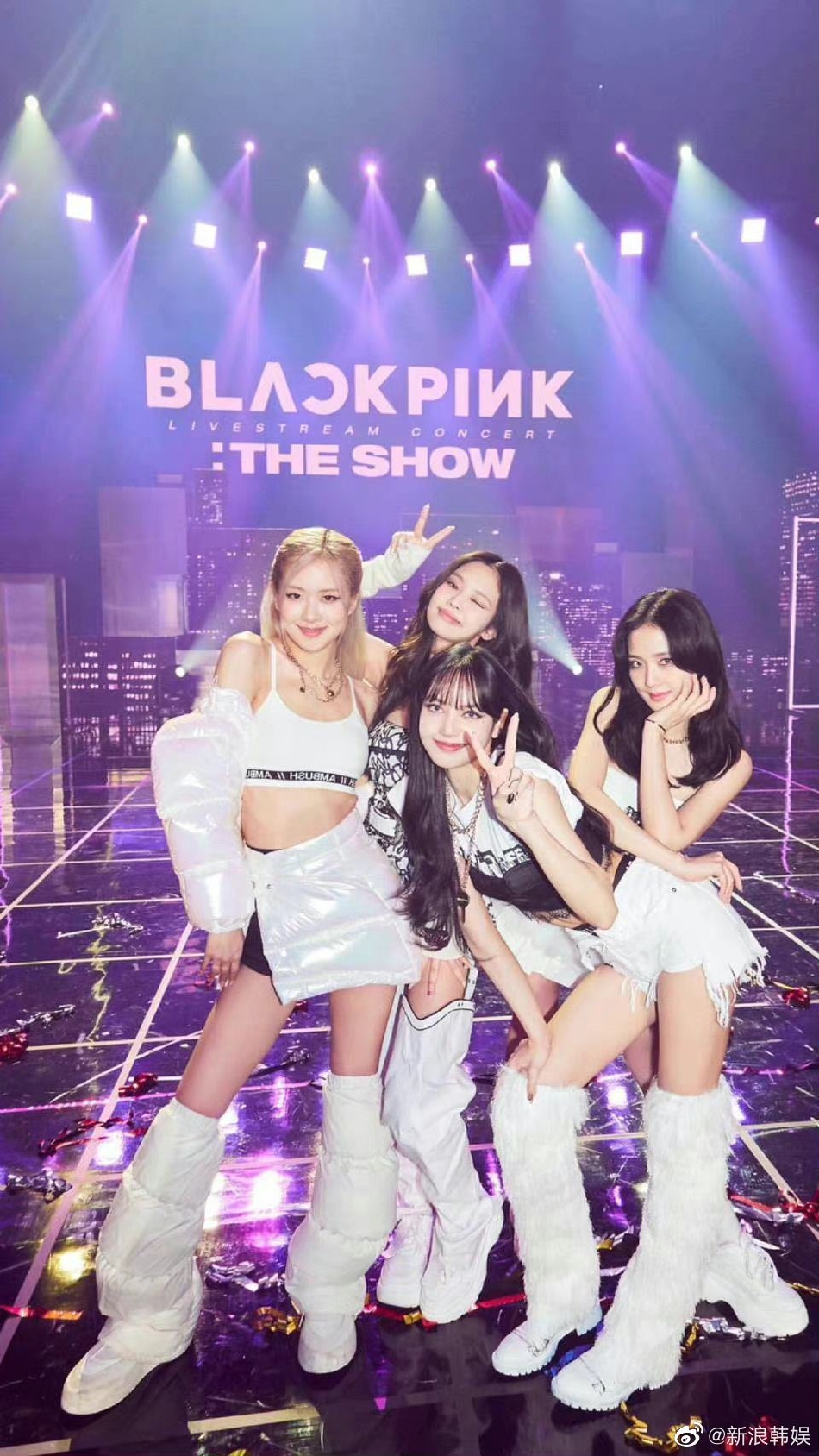 組圖：Lisa晒BLACKPINK合照慶出道六週年 發文表白成員