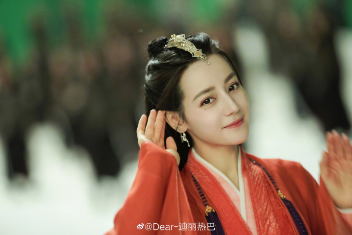 组图：《恰似故人归》大结局迪丽热巴发文不舍告别第3张图片