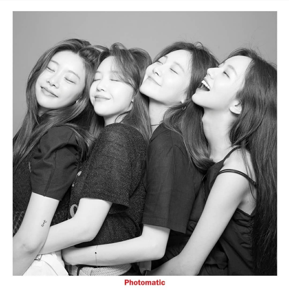 组图：Girlsday出道10周年合影 成员们美貌依旧不输10年前