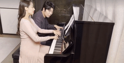 组图：官宣生子！郎朗吉娜晒一家三口牵手照升级当爸妈