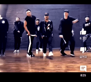 組圖：ATEEZ成員演唱會上用手勢暗指New Thing編舞抄襲