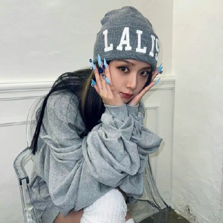 組圖：BLACKPINK萬聖節造型Jennie變美杜莎Lisa扮木偶人