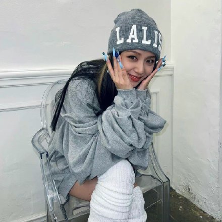 組圖：BLACKPINK萬聖節造型Jennie變美杜莎Lisa扮木偶人