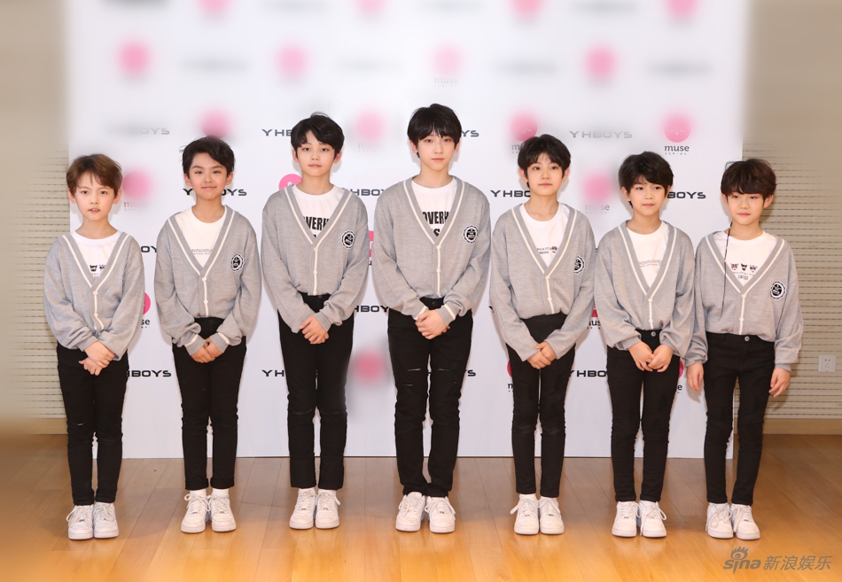 yhboys组合受邀参加2017公告牌颁奖礼 将走红毯|yhb