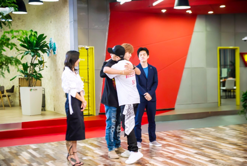 《快乐男声》王梓宁被淘汰 罗志祥遭遇滑铁卢