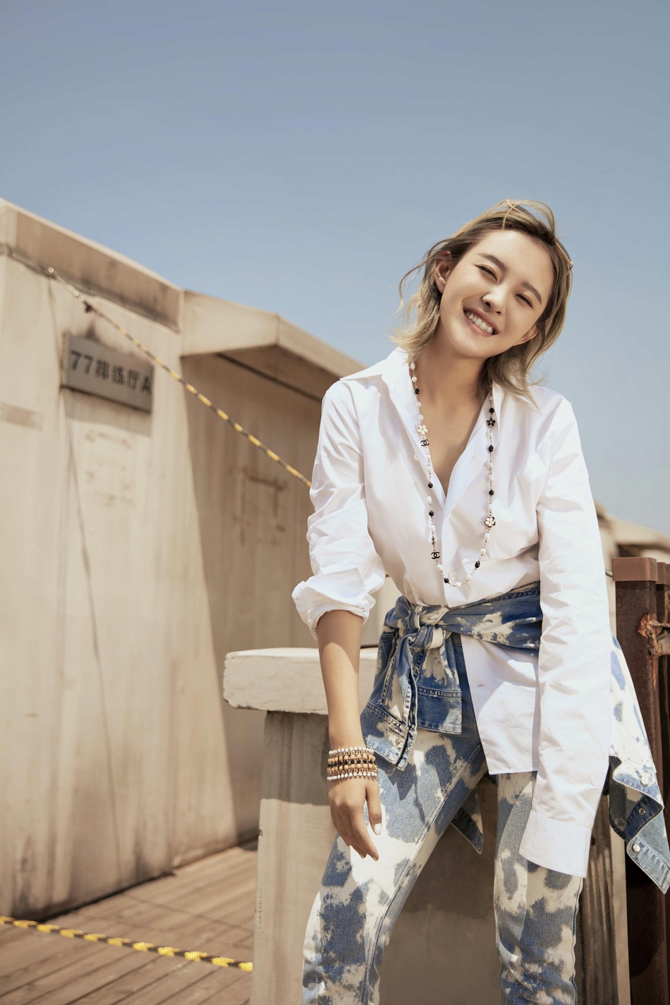 组图习谱予新写真展复古少女风充满青春活力