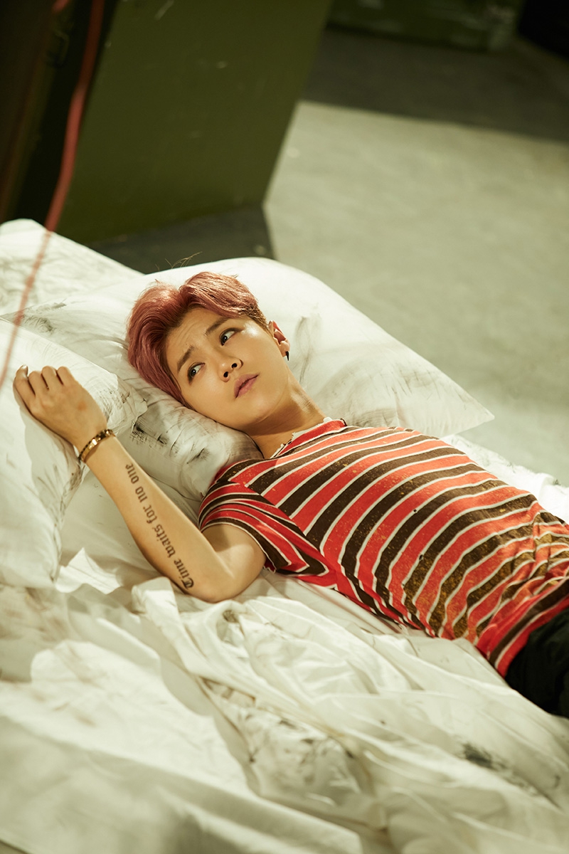 组图:鹿晗《零界点》mv特别映像曝光 展率真一面_高清图集_新浪网