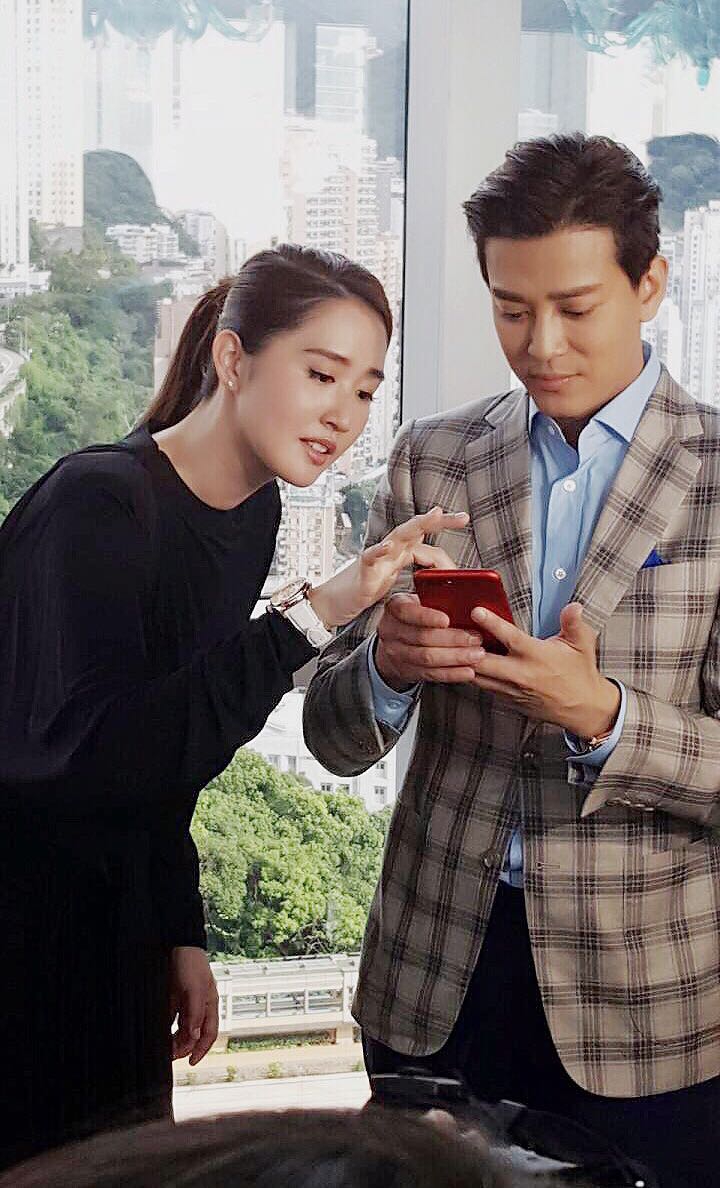 组图:陈晓东回归晒妻又晒娃 一家三口显温馨