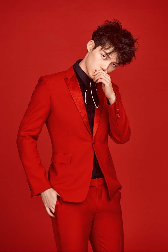 董力曝《一剑倾心》主视觉 帅气有型目光坚毅