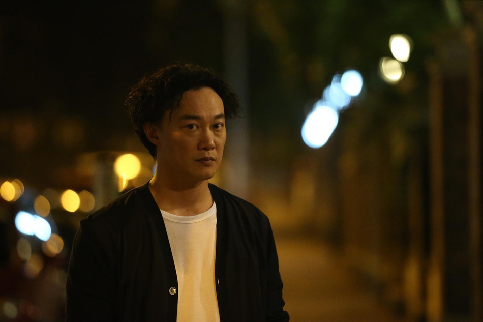 陈奕迅谁来剪月光mv将发用月亮表达心意