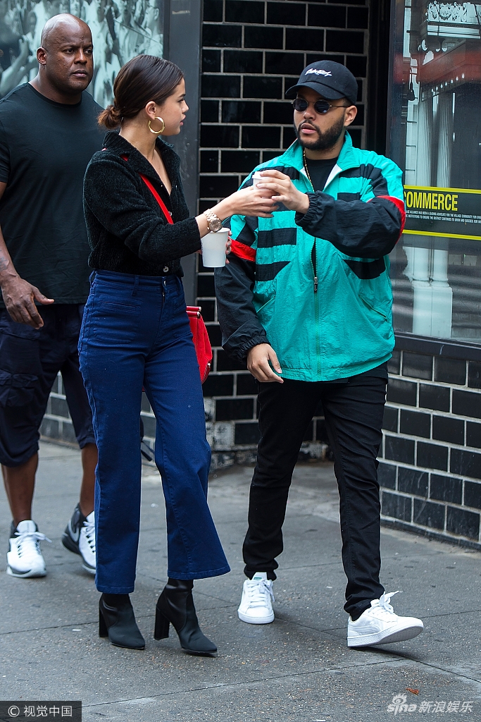 当地时间2017年9月3日,纽约,赛琳娜·戈麦斯(selena gomez)和男友"