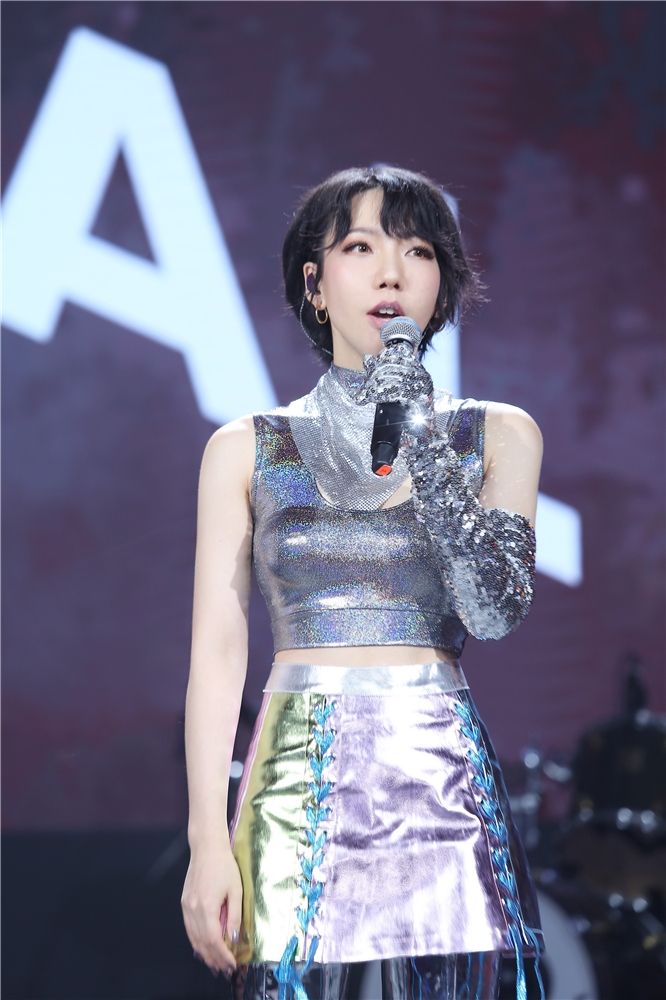 吴莫愁现身发布会首唱新曲 畅谈音乐计划初衷