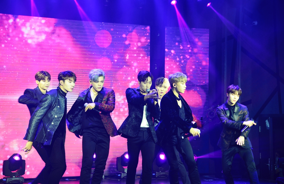 火星团举行发布会宣布出道 现场首唱新曲