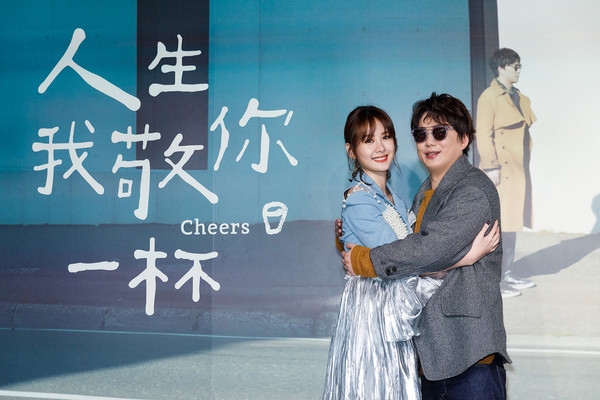 组图:萧煌奇感谢经纪人陪伴18年 获安心亚称赞黄金单身汉_高清图集