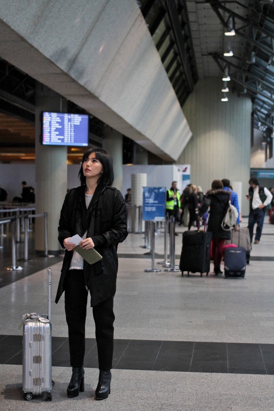 孙燕姿《风衣》mv上线 鲍起静陆弈静演绎姐妹情深