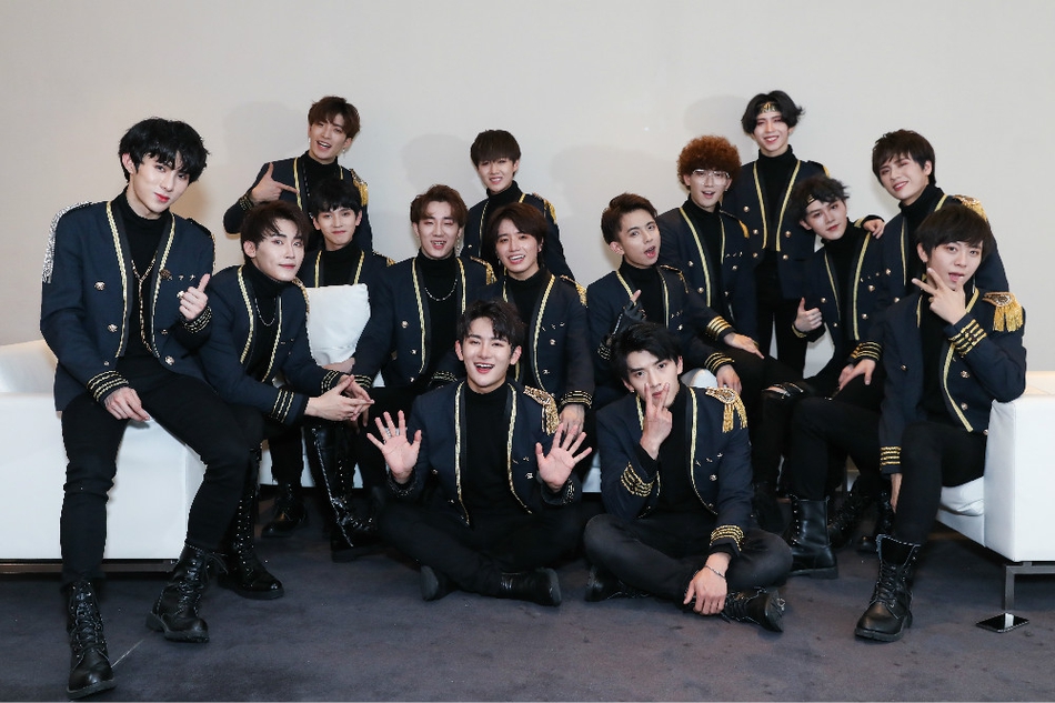 zero-g男团亮相四川卫视跨年晚会劲歌热舞|zero-g|跨年|演出_新浪娱乐