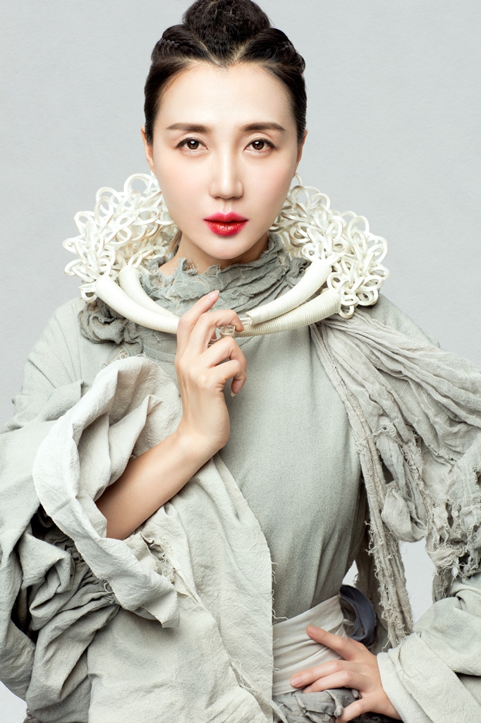 四川北路:阿朵新写真民族元素融合未来感 将举行live秀 - 四川北路