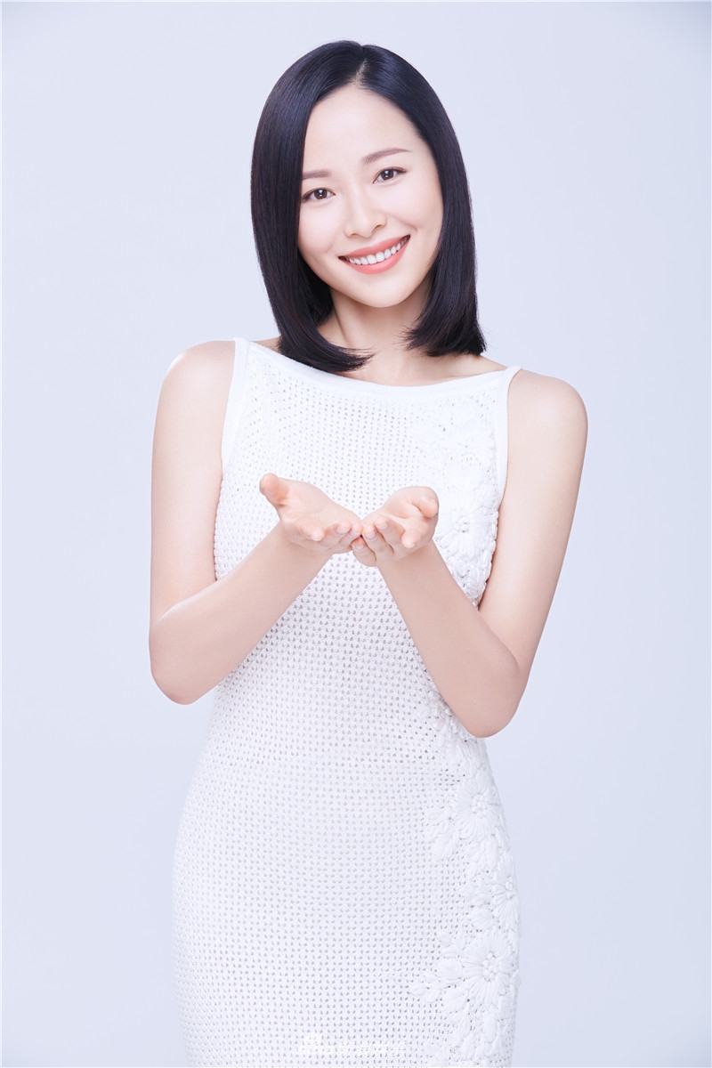 组图:江一燕发音乐专辑《我们的小世界》