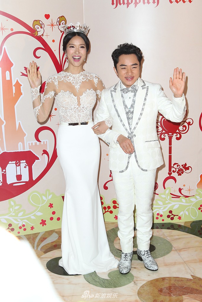 组图:王祖蓝李亚男升级做父母!最萌身高差cp撒狗粮旧照盘点