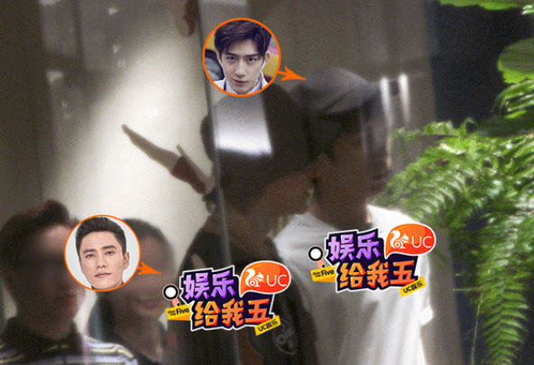 组图:陈坤井柏然一同逛家居店 有说有笑感情好