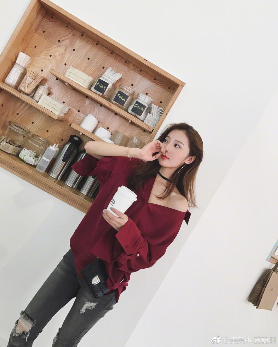 组图:网红美女夏夏晒美照 时髦百变纯美不输baby_高清图集_新浪网