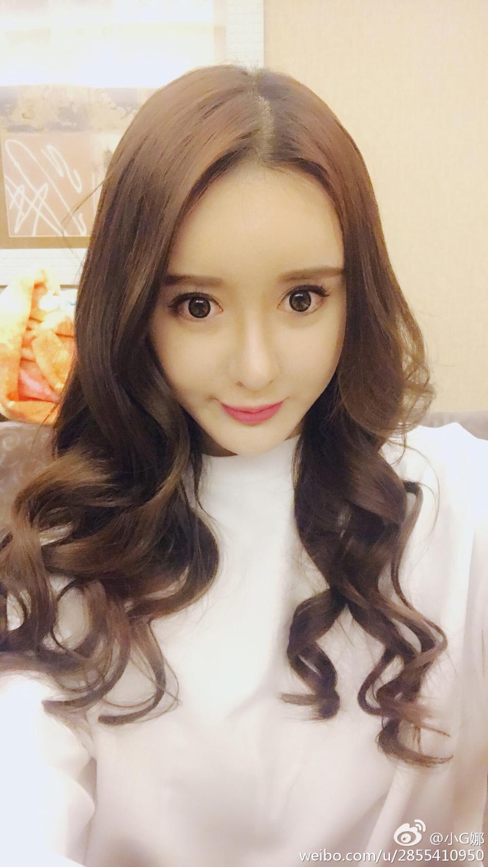 19 10:13:35 1 / 6 新浪娱乐讯 日前,小g娜曝料录音曝光,说吴亦凡很爱