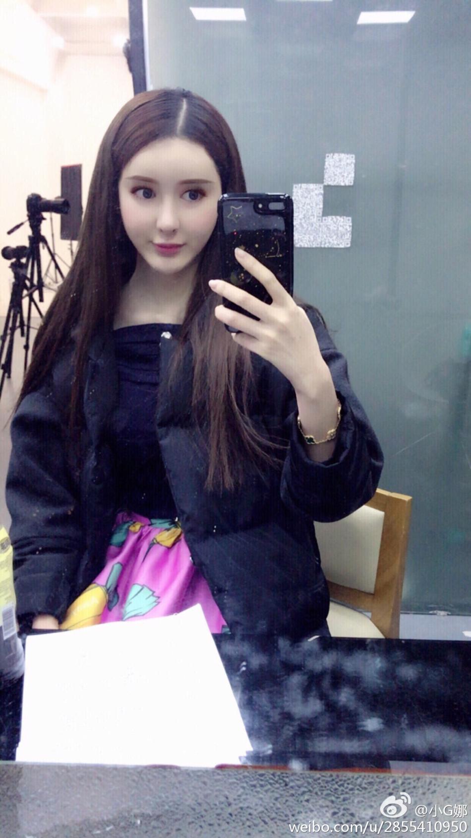 组图:小g娜再曝吴亦凡猛料 自拍清纯甜美大眼无辜_高清图集_新浪网