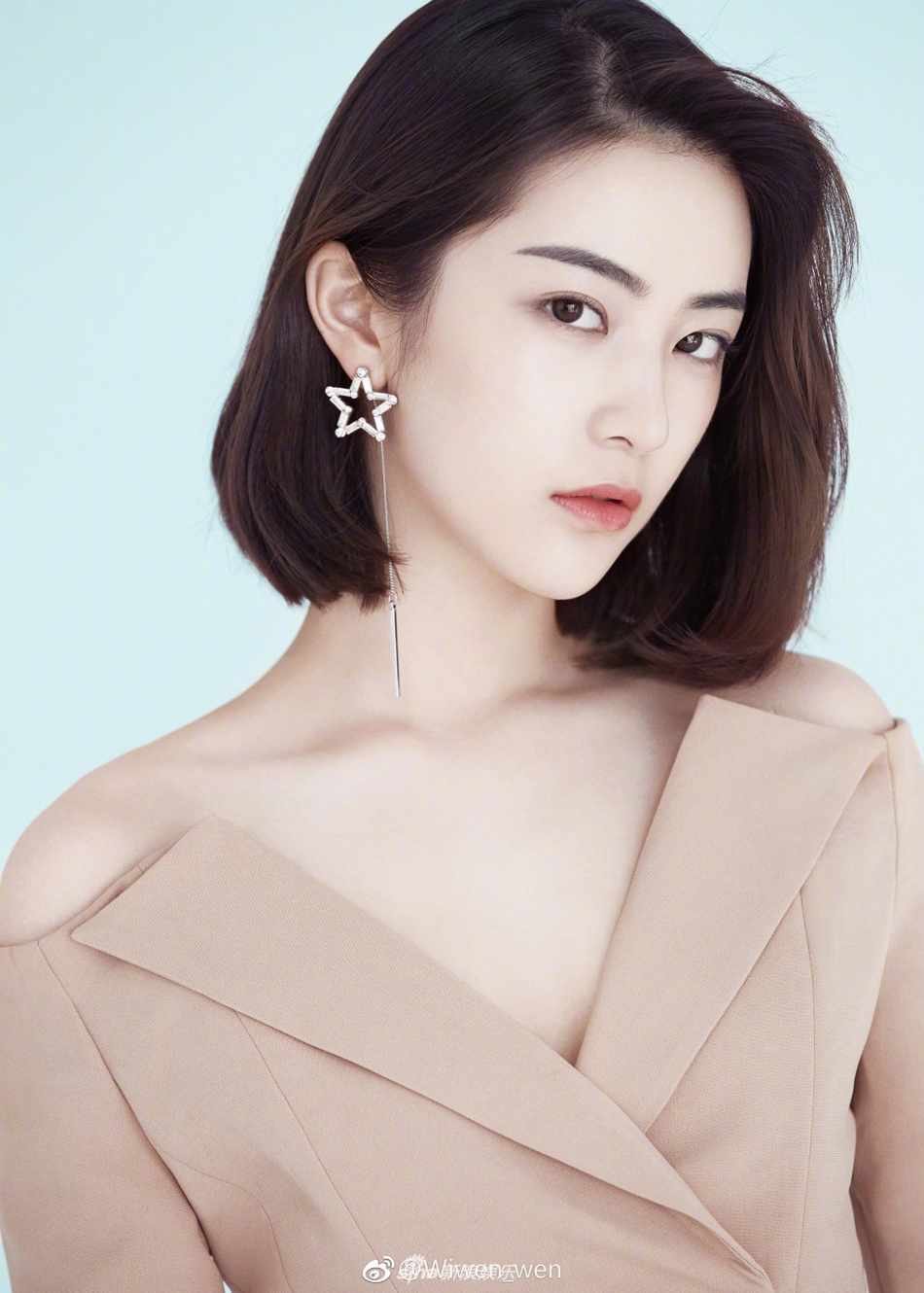 林更新前女友淡然优雅似仙女_高清图集_新浪网