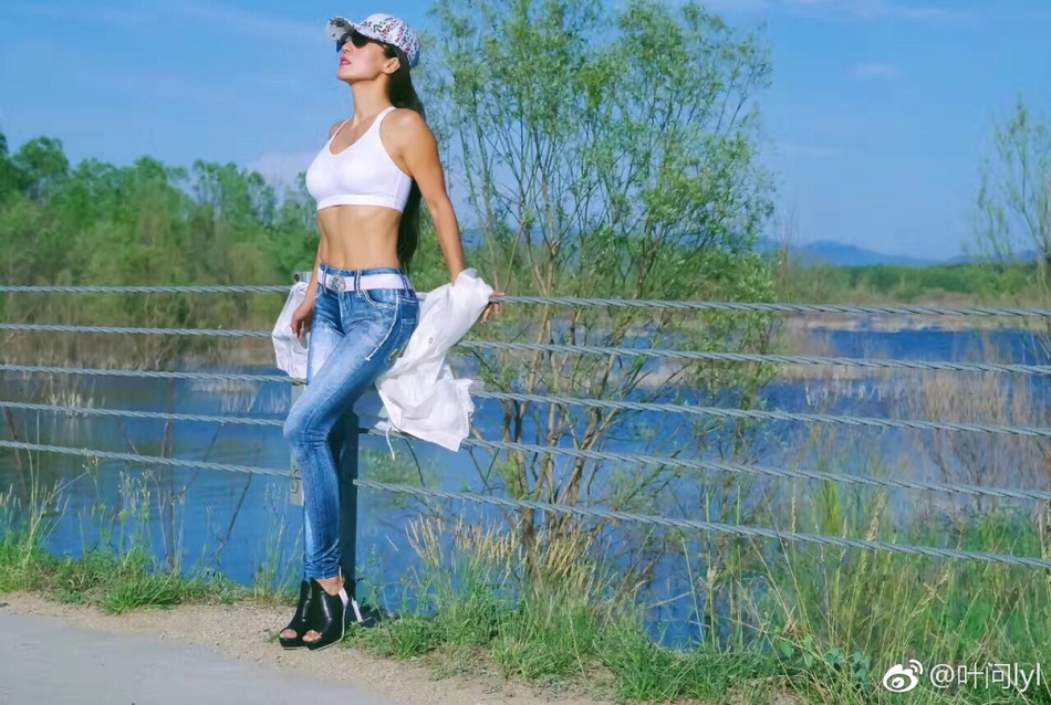 50岁国产健身女神刘叶琳 (转载)