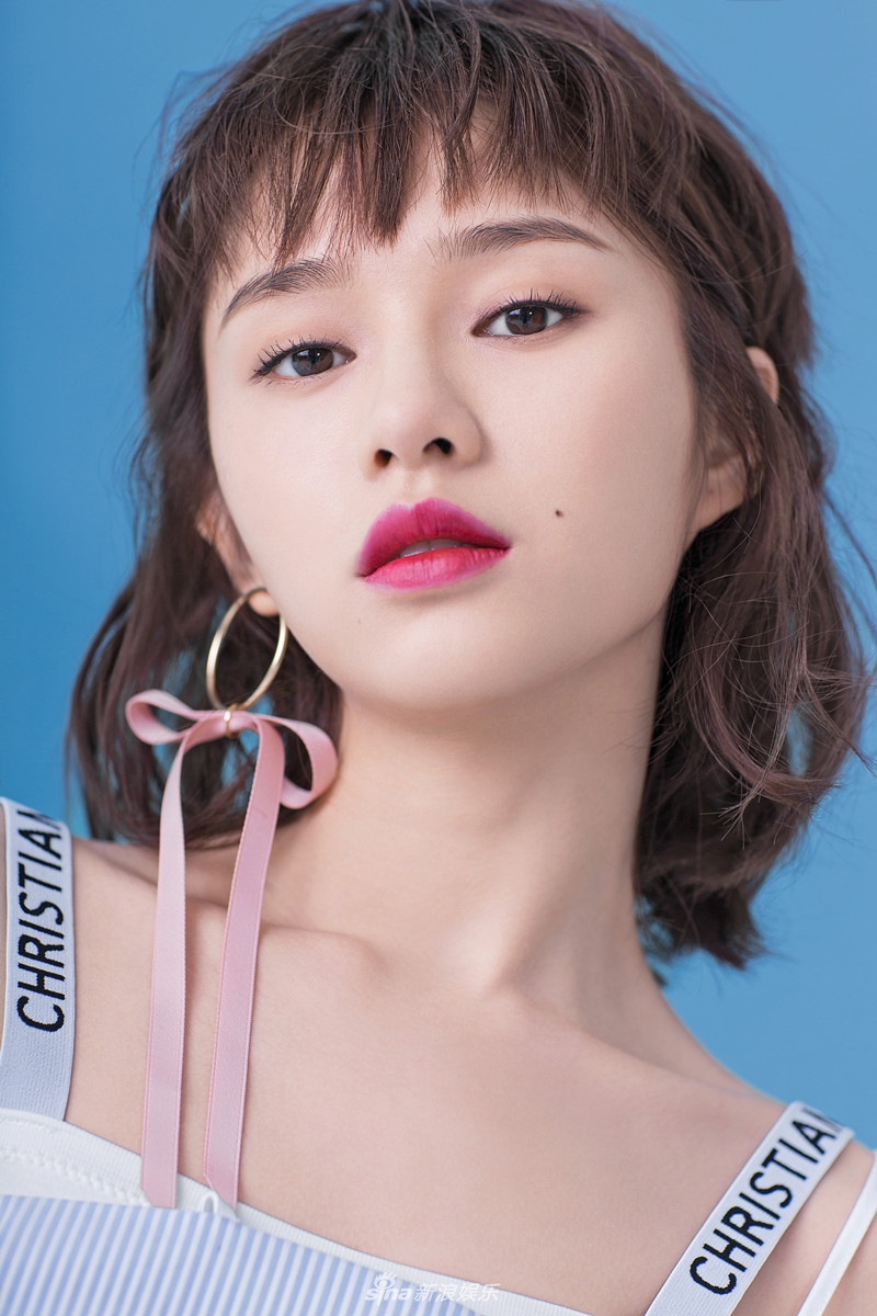 付梦妮时尚大片 个性造型潮范十足[6p]