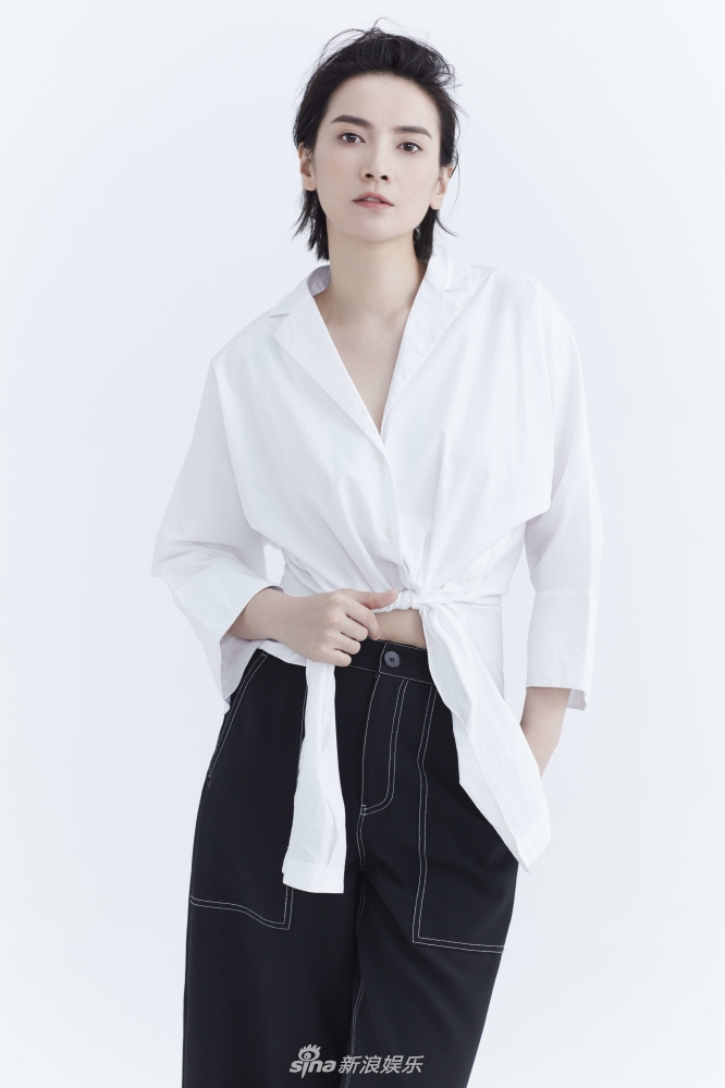 组图:李媛小姐姐又来撩妹 上演白衬衫的帅气诱惑_高清图集_新浪网