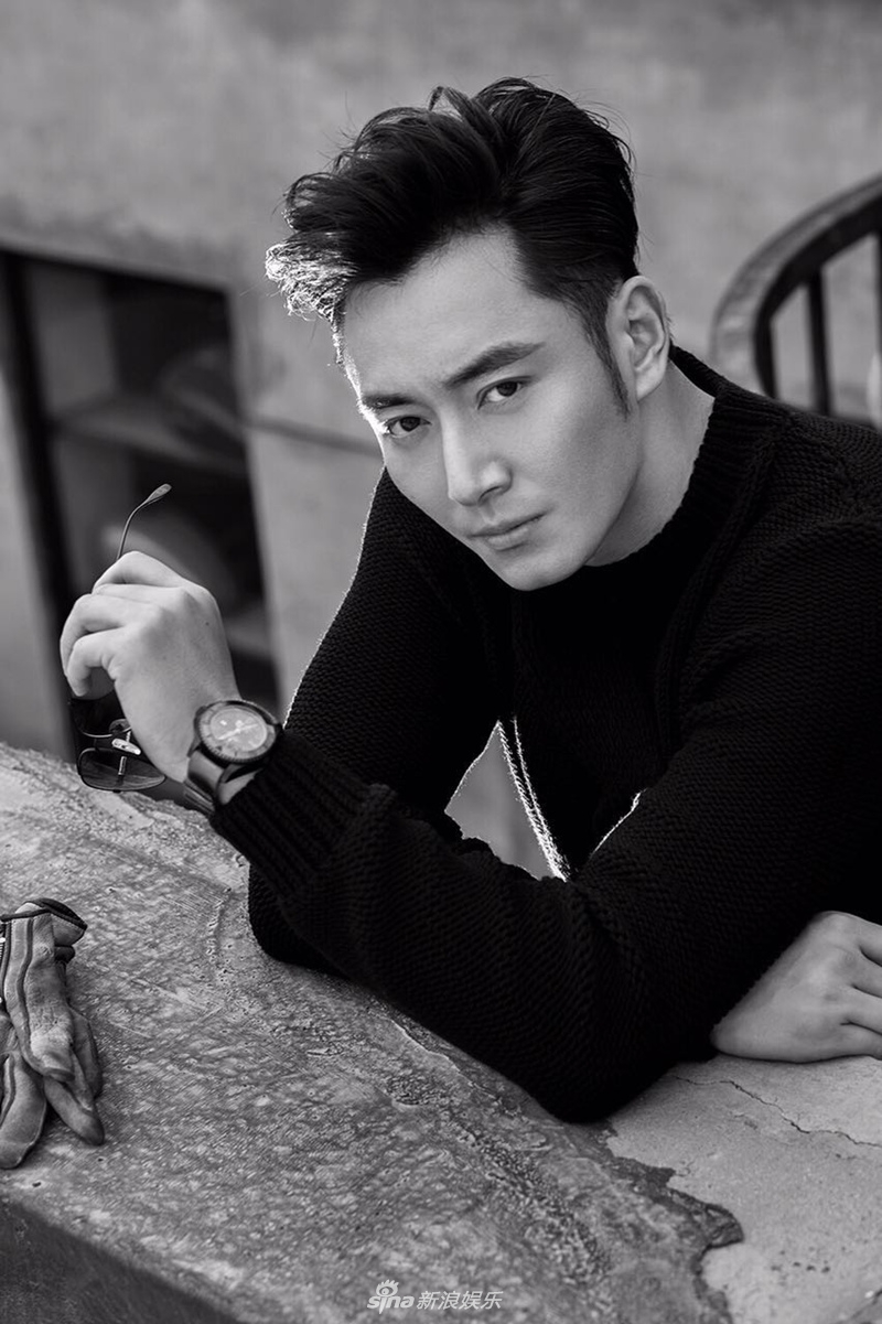 组图:李东学登《人民日报》"红榜" 演技屡获认可